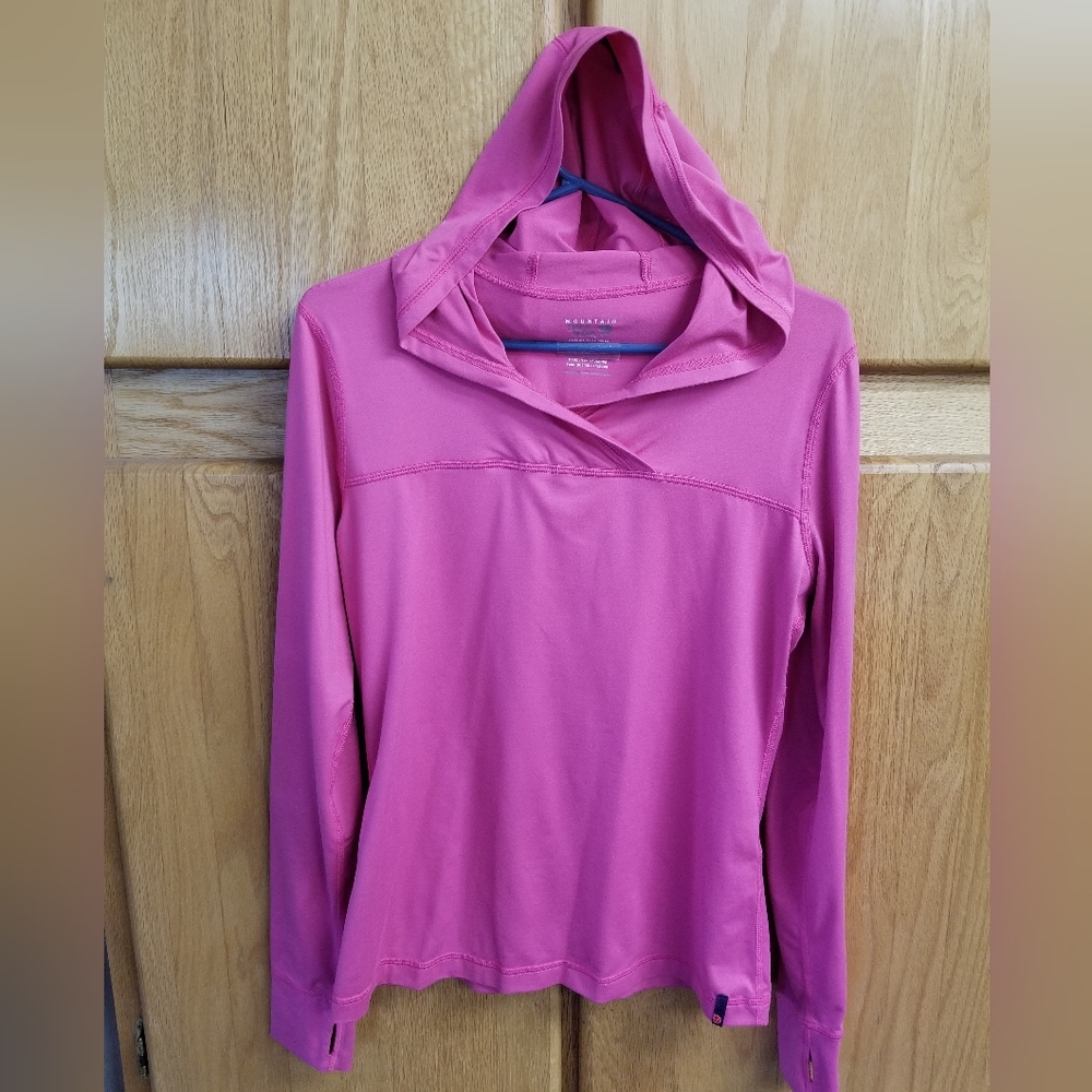 Mountain Hard Wear hoodie